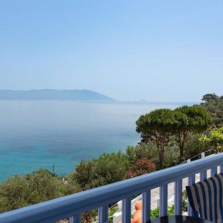 Sunrise Limnionas Apartments Marathókampos Екстериор снимка