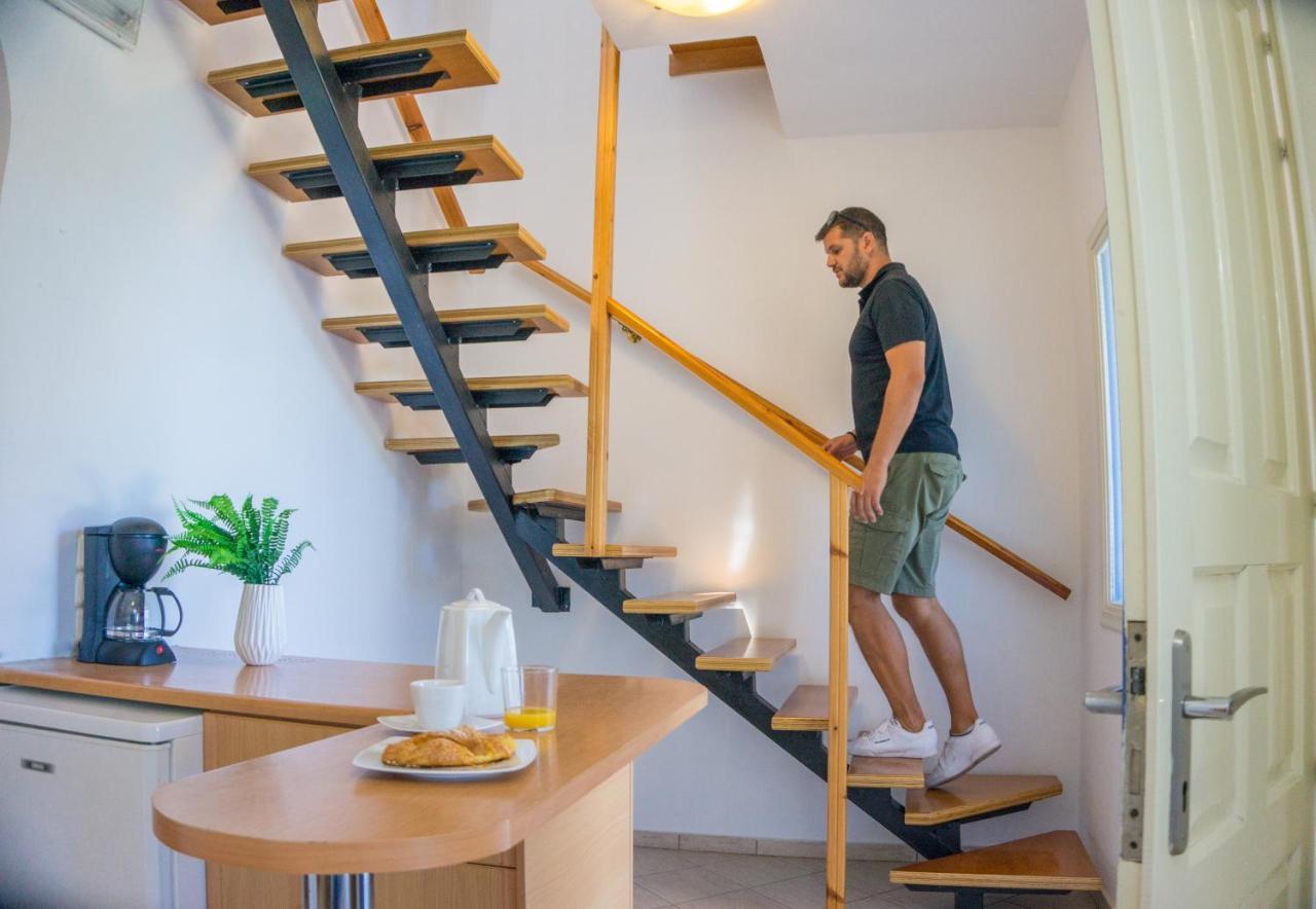 Sunrise Limnionas Apartments Marathókampos Екстериор снимка
