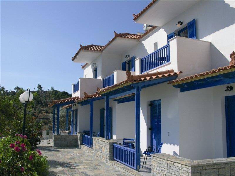 Sunrise Limnionas Apartments Marathókampos Екстериор снимка